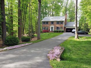 8216 Honeysuckle Rd, Manassas, VA 20112