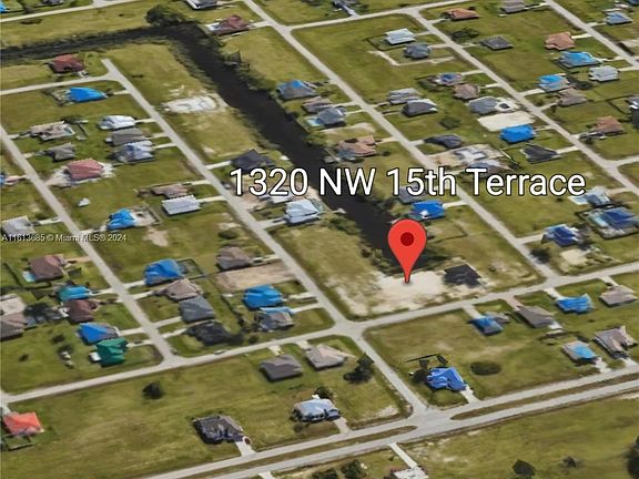 5th image of 1320 NW 15th Ter