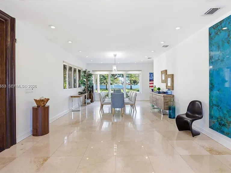 1249 Biscaya Dr — Photo 7