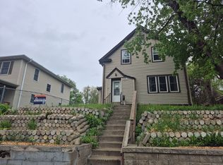 391 Case Ave E, Saint Paul, MN 55130