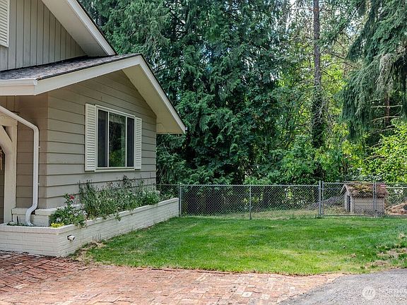 5th image of 158 Brockway Road