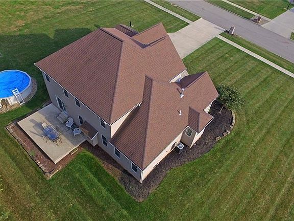 2nd image of 1432 Banyan Ct