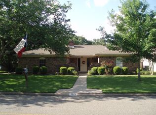 1926 Alta Vista Dr, Alvin, TX 77511