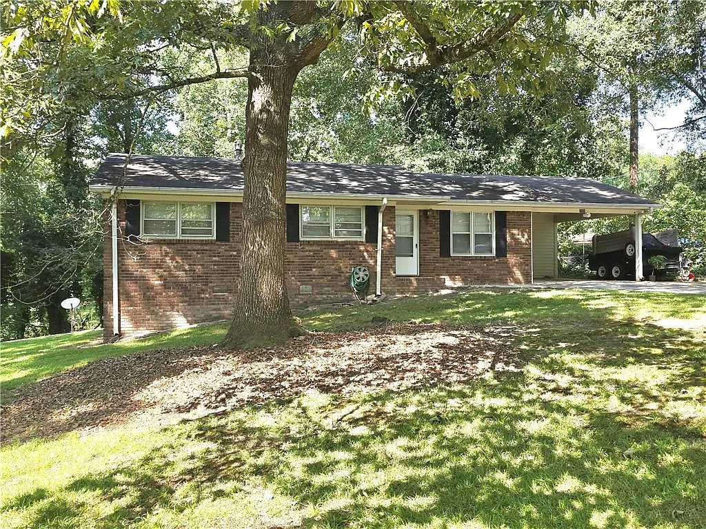 3 bed, 2.5 bath, 1278 sqft, $1,900 — Photo 3