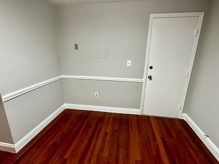 33 Andrew St — Photo 11