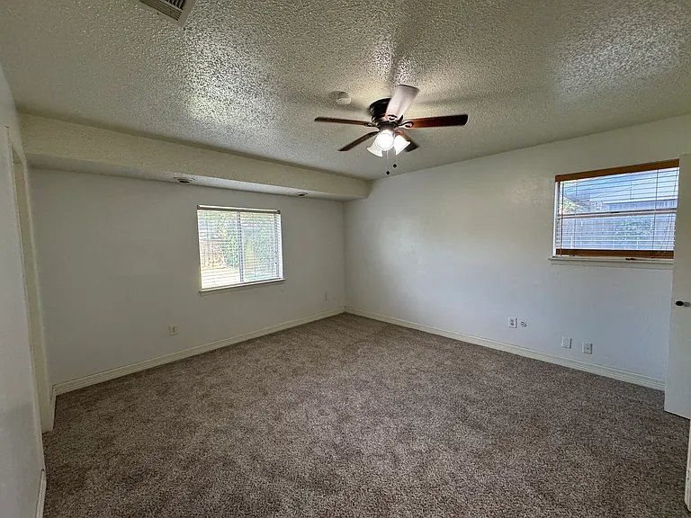 2002 Laurel Oaks Dr — Photo 33