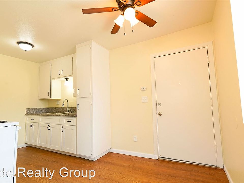 1st image of 1740 N Avenue Unit #O