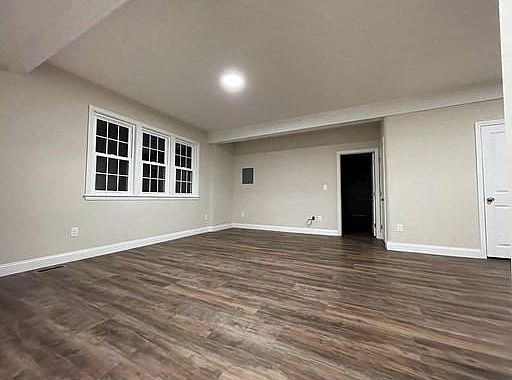 5th image of 4 Montrose Park APT 1