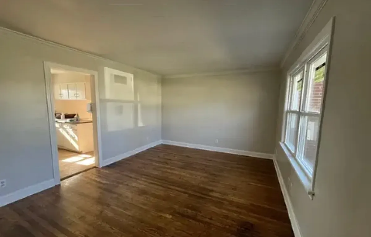 4 bed, 1291 sqft, $1,690 — Photo 4