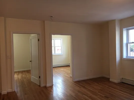 Rented by Berlin Property Group | media 9