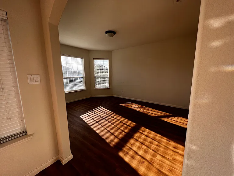 412 Lipizzan Ln — Photo 9