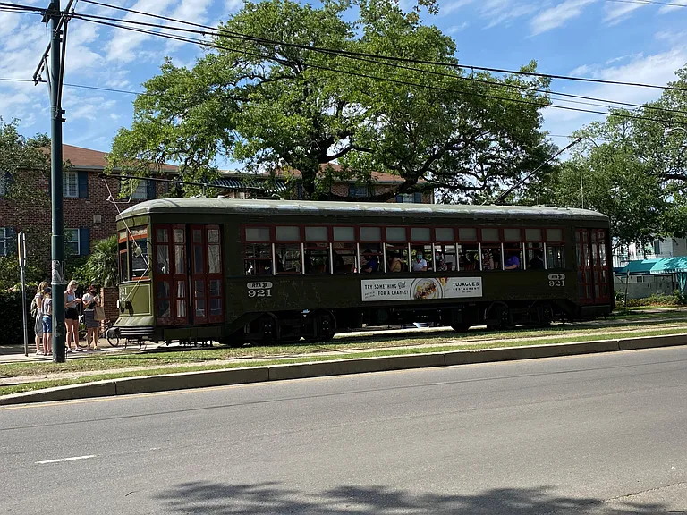 This property offers convenient access to public transportation including the street car line.