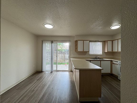 5th image of 4343 W Rose Hill St APT 201
