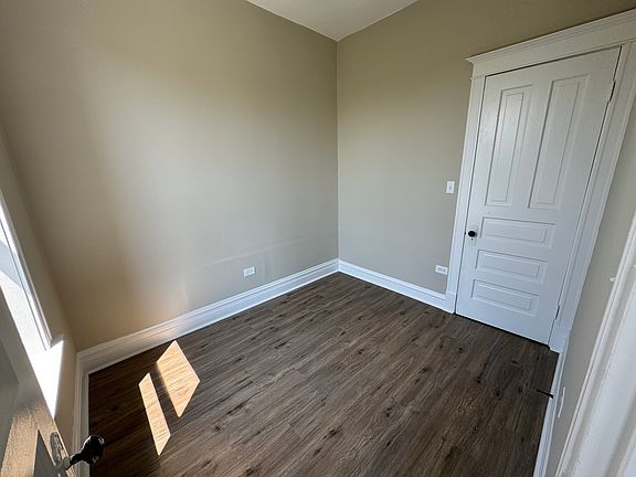 5th image of 3240 W Evergreen Ave APT 3
