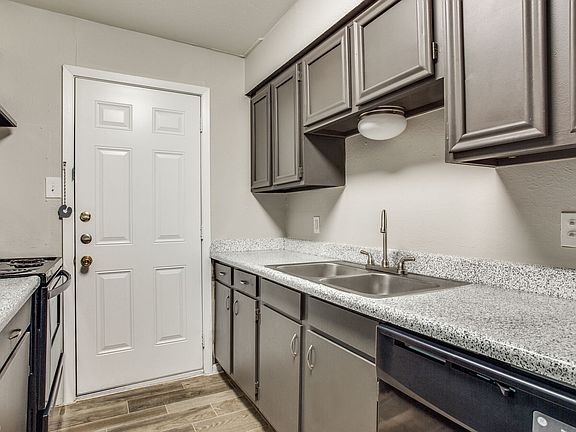 2nd image of 600 E Arkansas Ln #20D