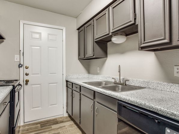 600 E Arkansas Ln #330A