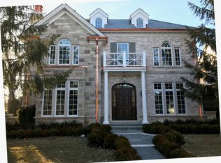 826 Locust St, Winnetka, IL 60093