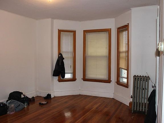 2nd image of 510 Western Ave