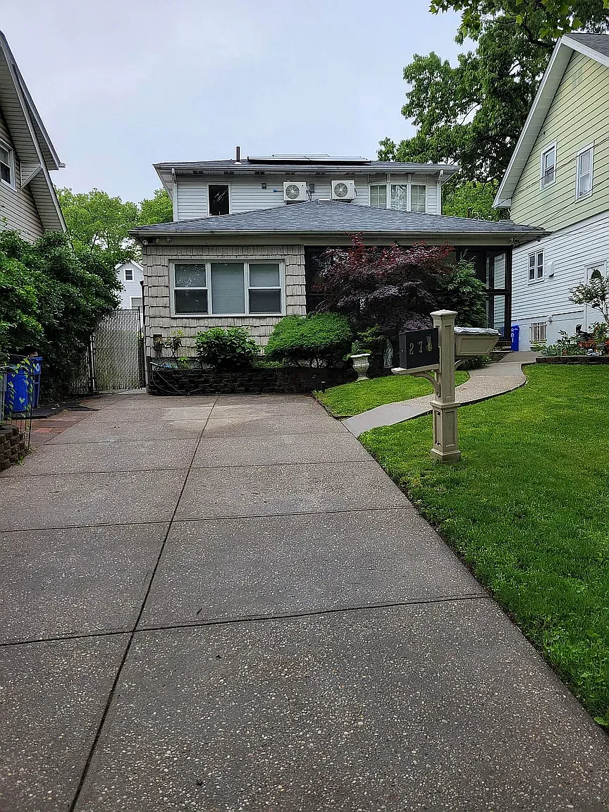 270 Greeley Avenue — Photo 1