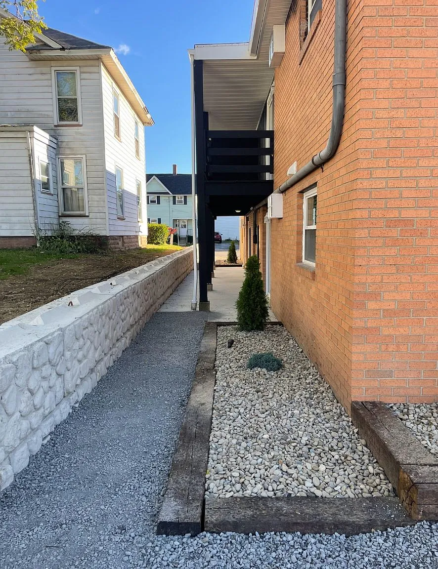 6th St Apartments — Photo 1