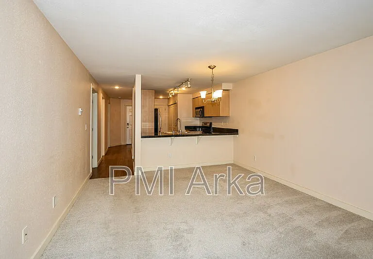 11309 NE 128th St #F102 — Photo 4