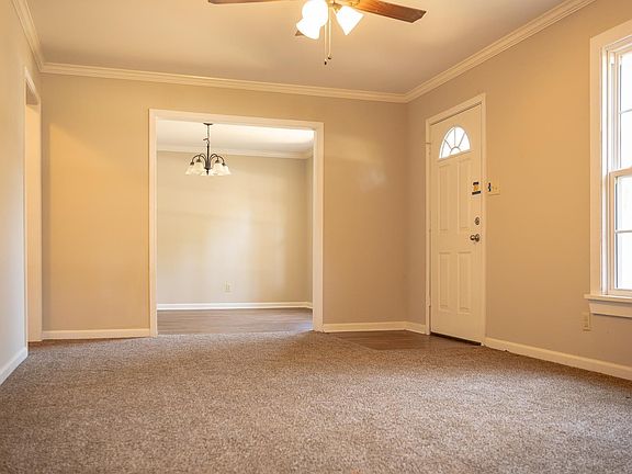 5th image of 523 W Wood Ave