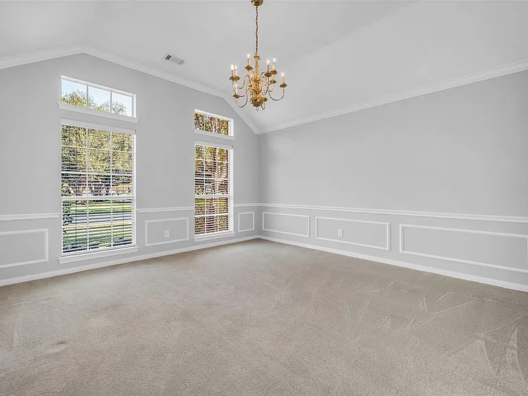 3827 Bratton St — Photo 28
