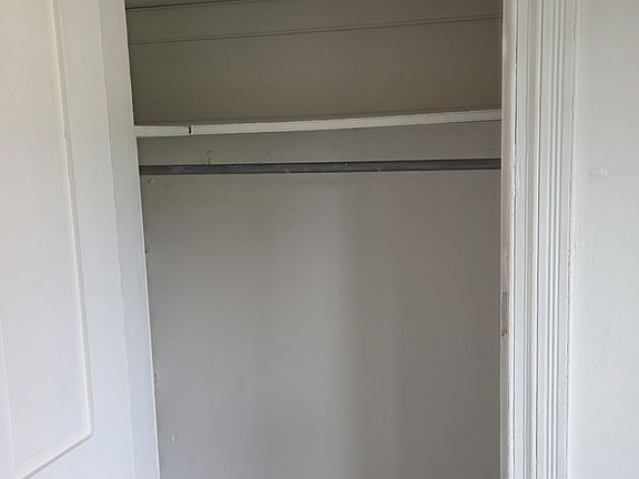 2nd image of 3320 Arch St Floor 2