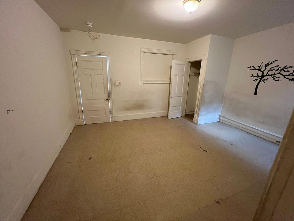 2nd image of 136-140 North St #138G