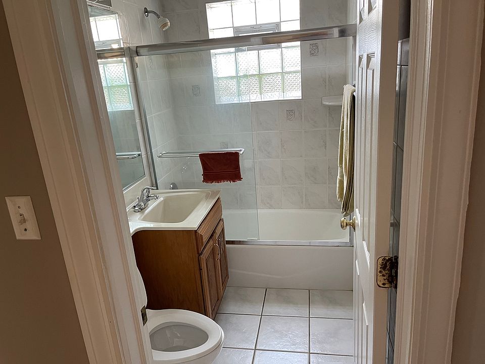 1st image of 26 N Main St #2W