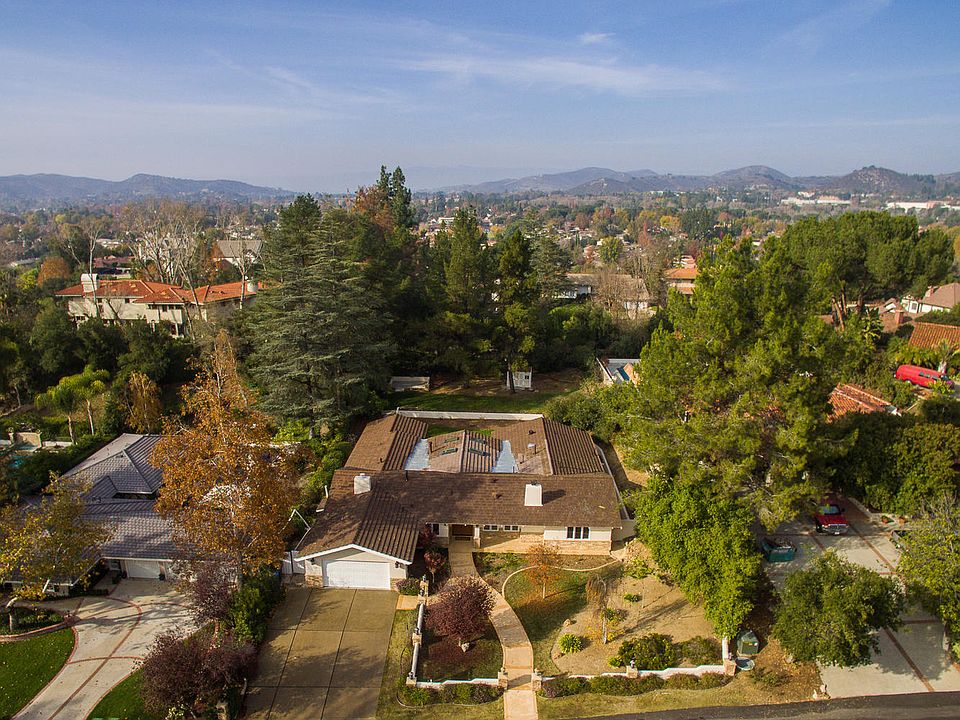 1st image of 31525 Germaine Ln