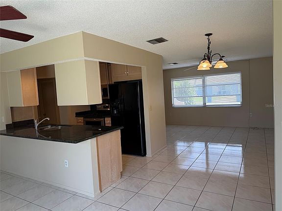 5th image of 5964 Diana Rd
