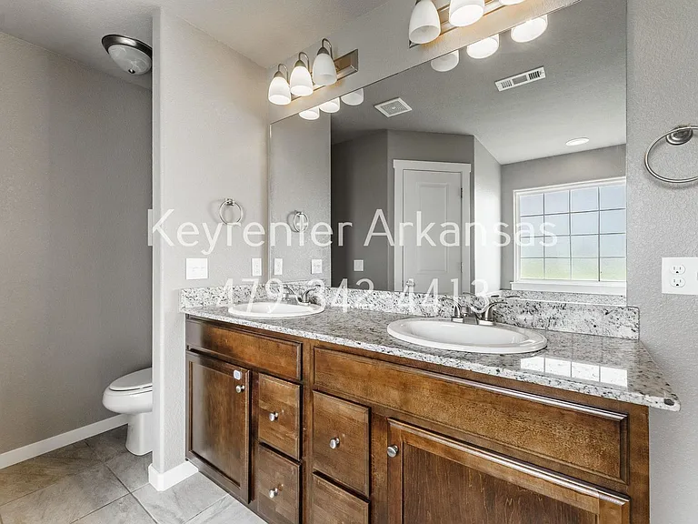 3757 Deerhurst St — Photo 13