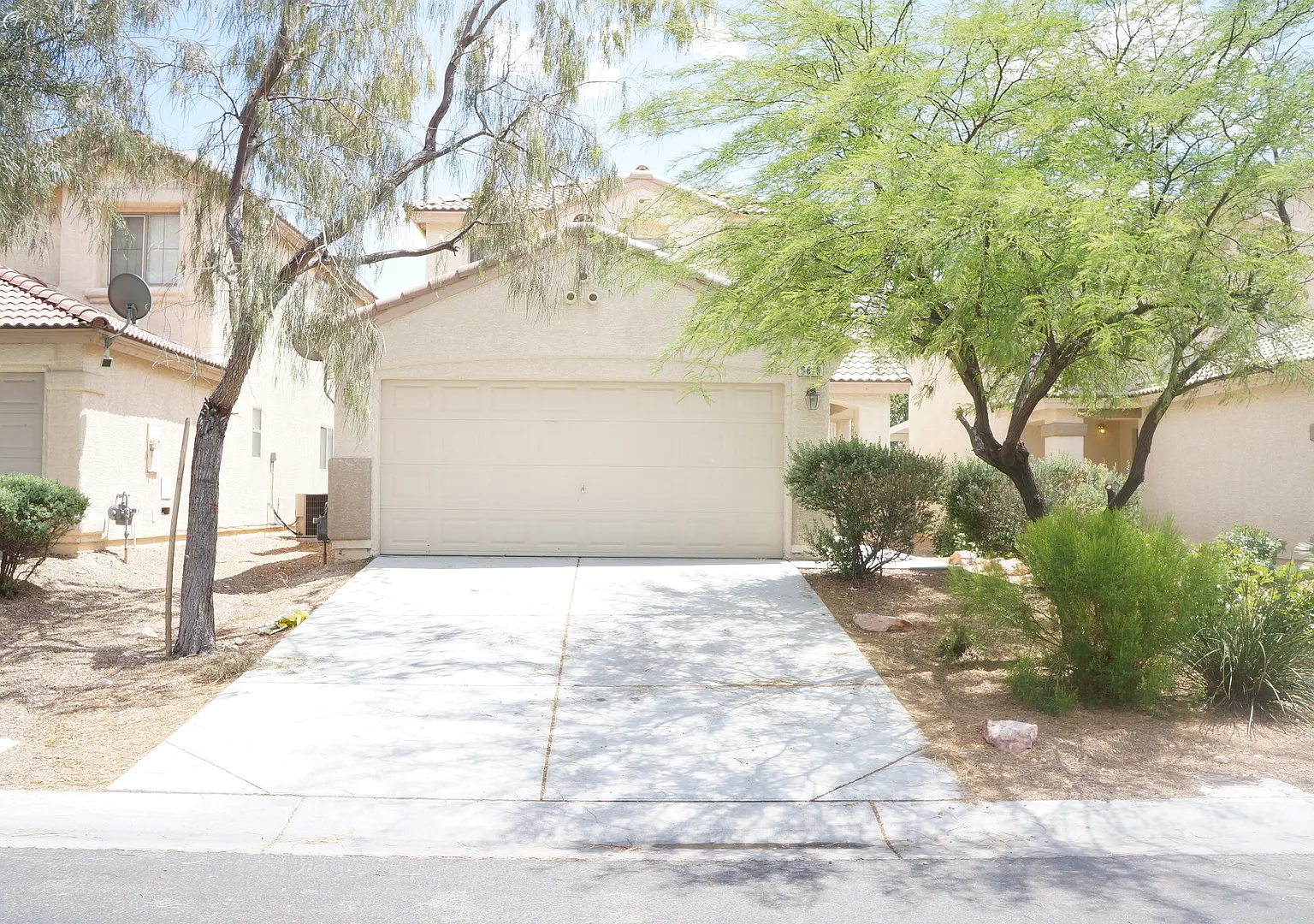 4 Bedroom, 2.5 Bath Home with 2 Car Garage! — Photo 1