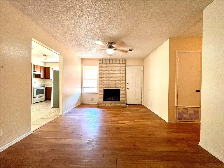 2802 Aftonshire Way #B — Photo 3