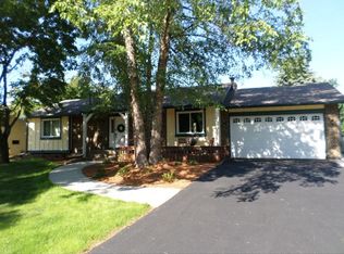 7835 Berkshire Ln N, Maple Grove, MN 55311