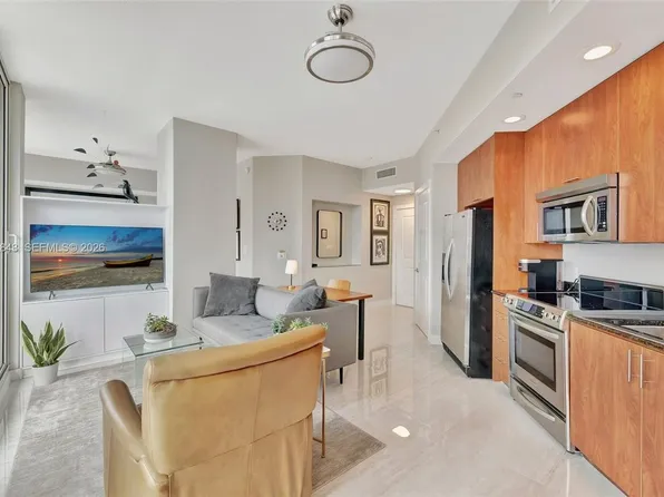 315 3rd Ave #902, Fort Lauderdale, FL 33301