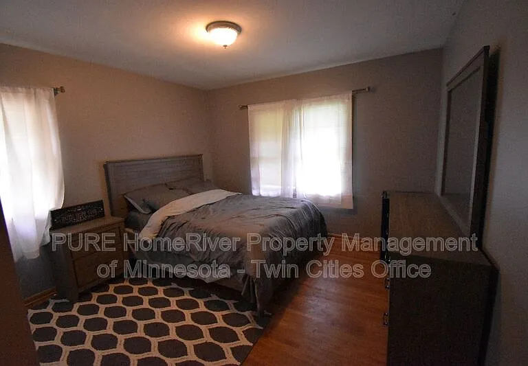 7409 Bryant Ave S — Photo 8
