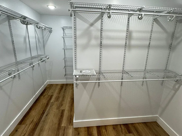 Master Walk In Closet