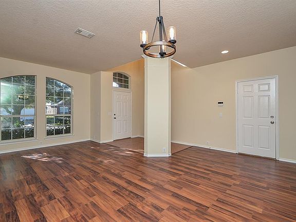 5th image of 19618 Wren Forest Ln