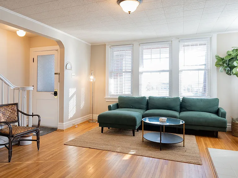 313 Frederick St — Photo 3