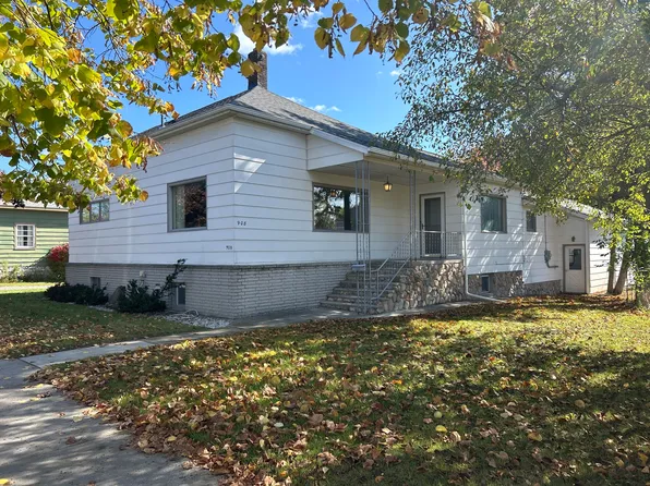 908 N 2nd Ave, Alpena, MI 49707