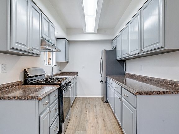 5th image of 4161 39th St