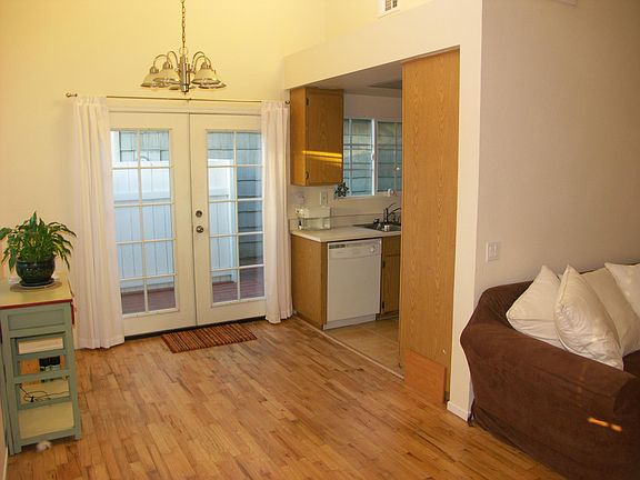 5th image of 14605 Woodland Dr Unit 32