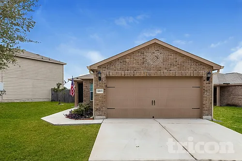 6803 Luckey Tree Photo 1 6803 Luckey Tree Photo 1