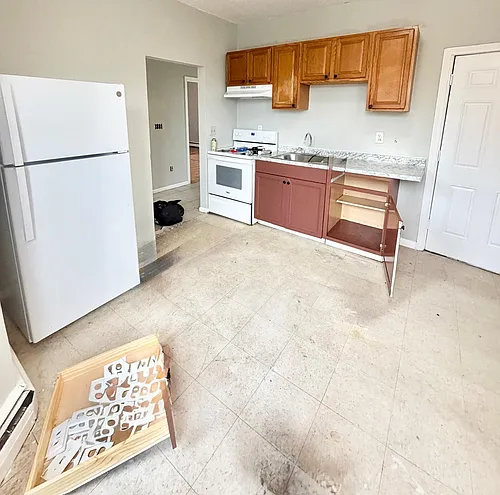 170 Sherman Ave Photo 1