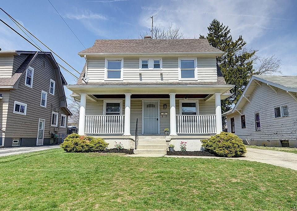1st image of 909 Sunnyview Ave