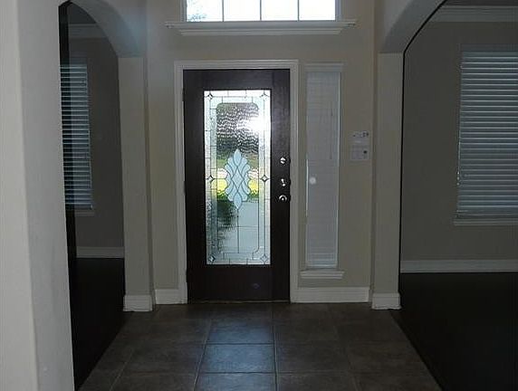 2nd image of 607 Sante Fe Dr