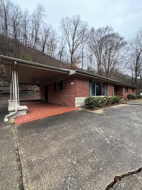 1st image of 133 Billiter Dr
