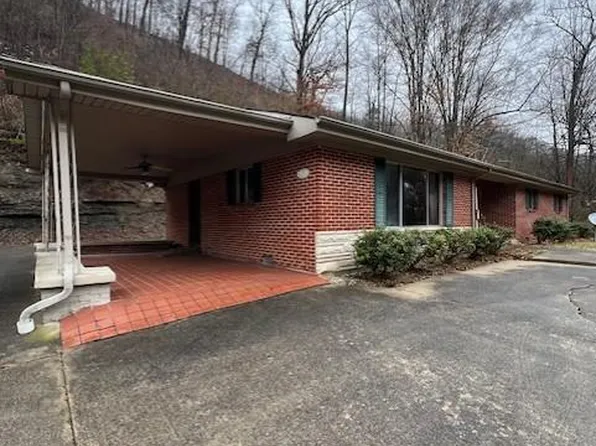 133 Billiter Dr, Pikeville, KY 41501